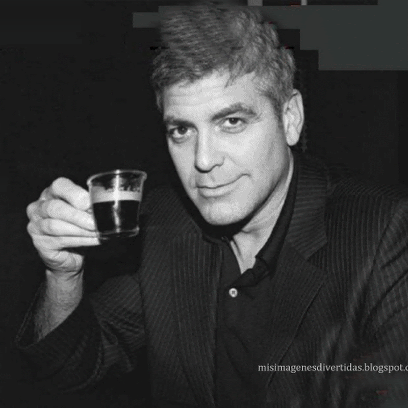 Gif animado Clooney Aqui hay humor